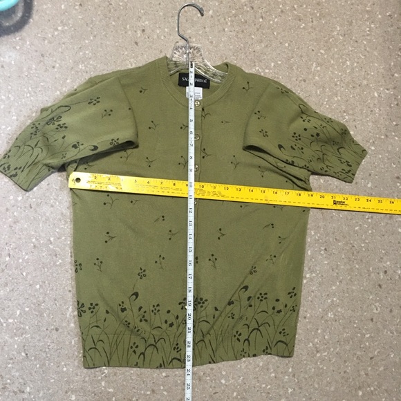 Cardigan sweater floral print at border green Sag Harbor Sm Button up EUC - Picture 5 of 10